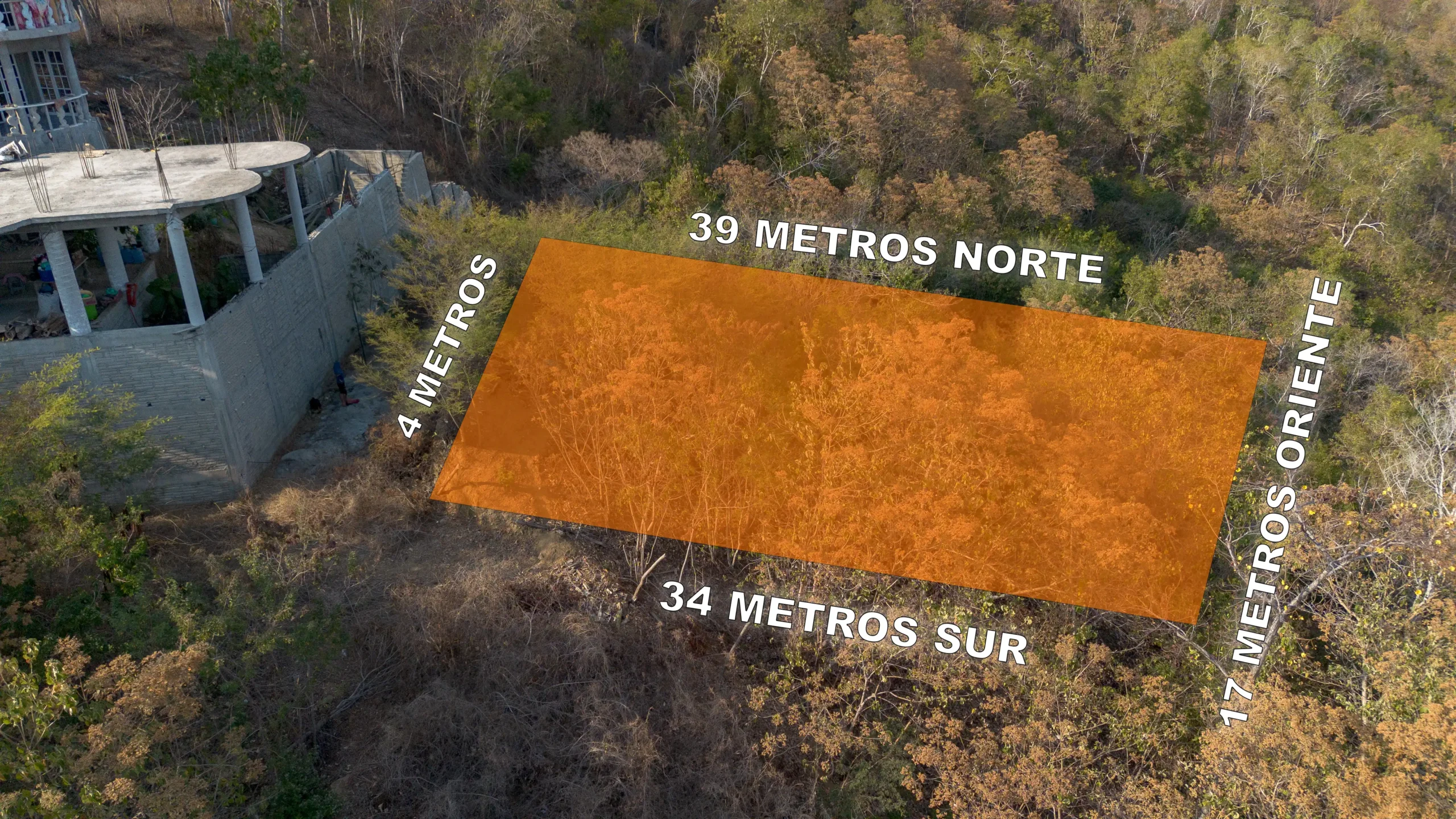 Terreno en venta en Zipolite con vistas al mar, agua y luz