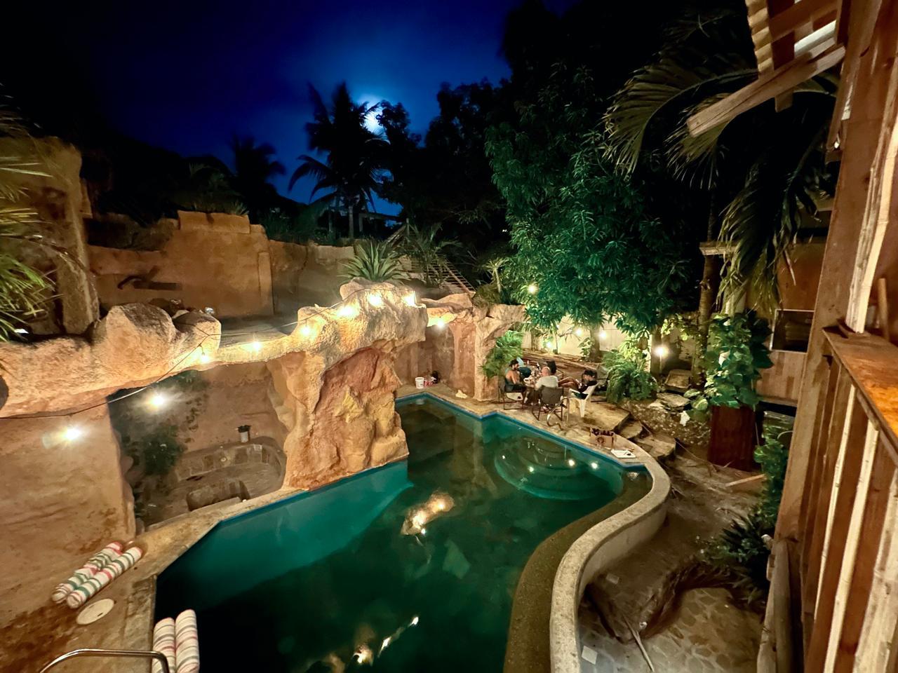 Hotel en venta a 300 m de la playa Zipolite Oaxaca