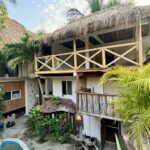 Hotel en venta a 300 m de la playa Zipolite Oaxaca - Galería